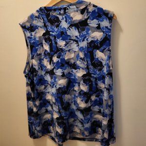 Patterned Calvin Klein Top 1X